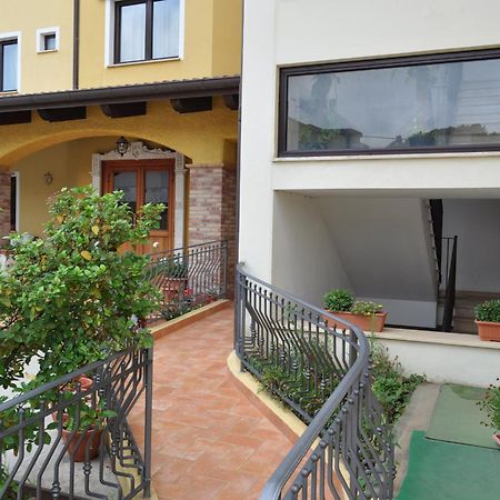 Hotel Duca Di Calabria Сера Сан Бруно Екстериор снимка