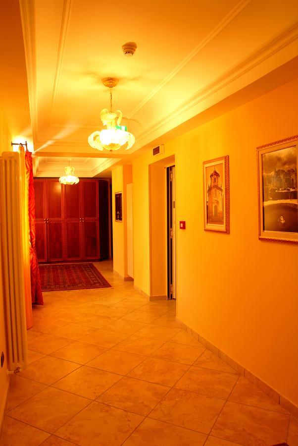 Hotel Duca Di Calabria Сера Сан Бруно Екстериор снимка